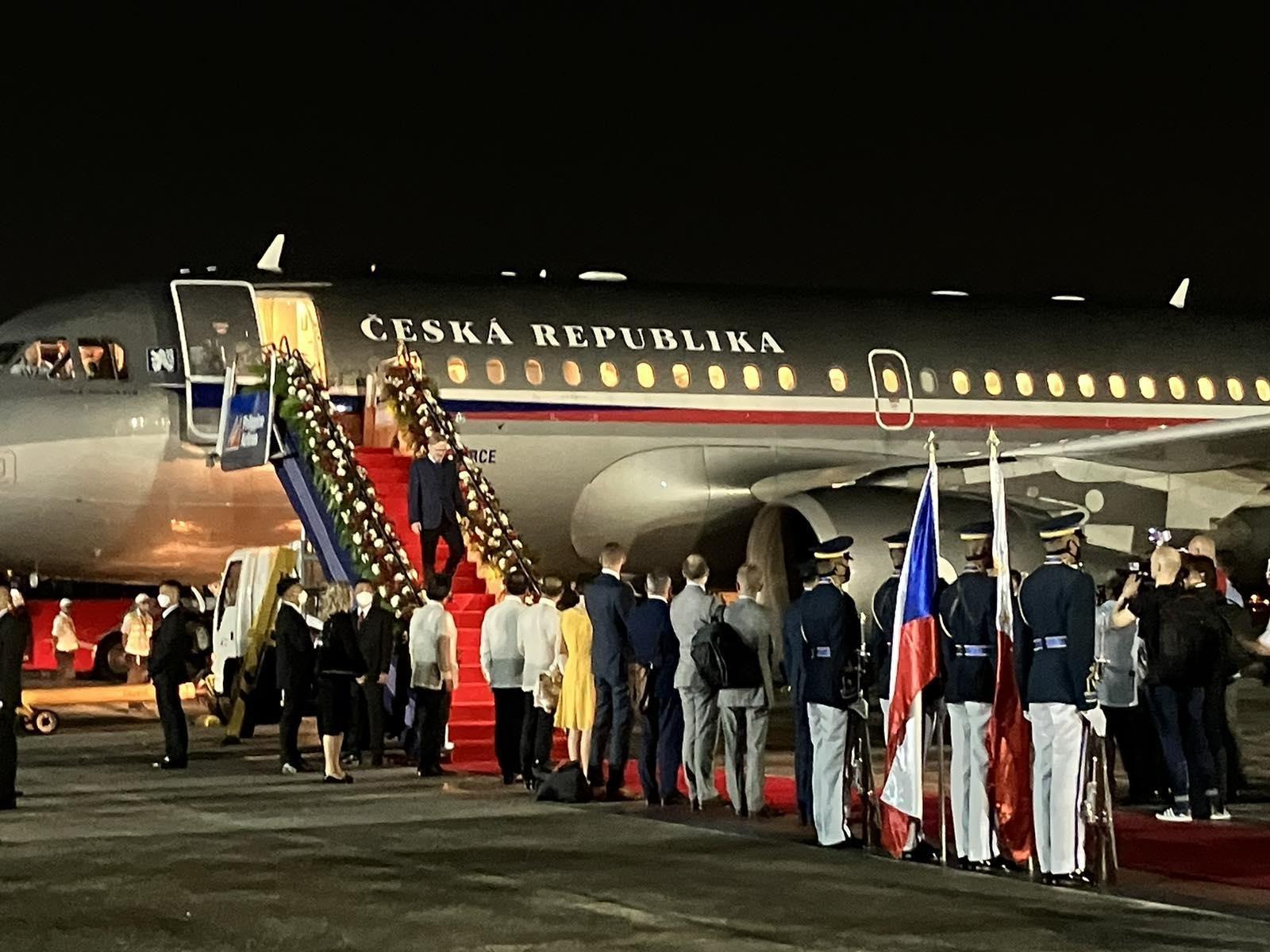 Czech Prime Minister Fiala arrives in the Philippines