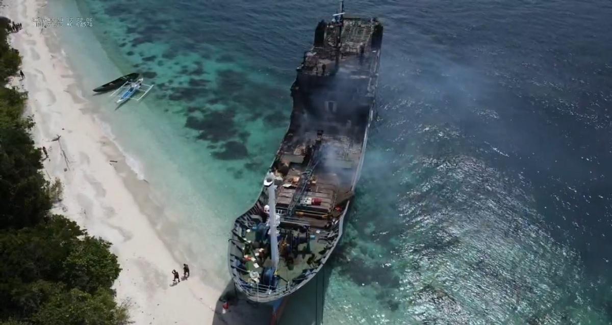 ‘Huwag ka bumitiw’: Crewman on nearby boat recounts Basilan ferry fire rescue