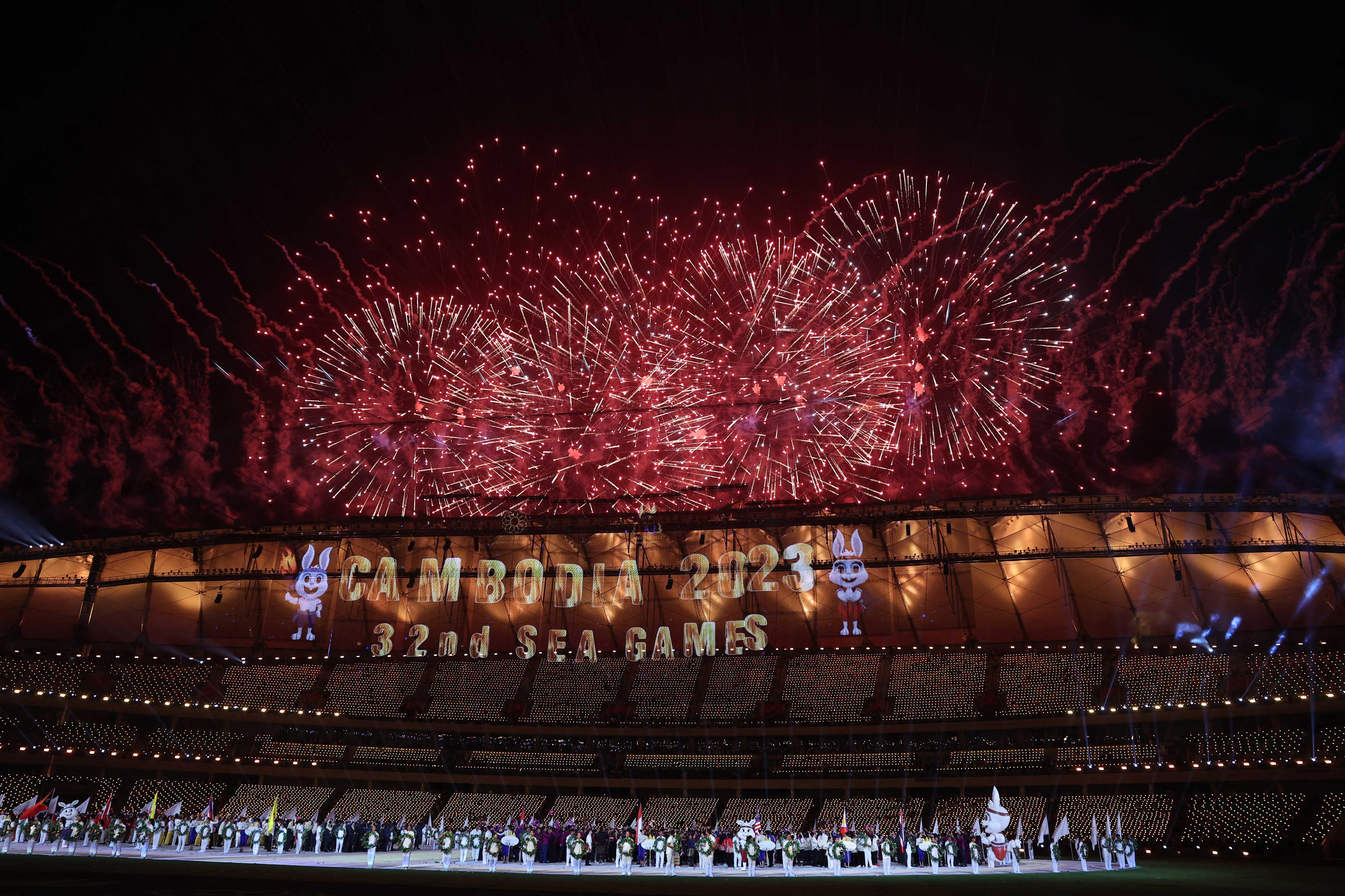 IN PHOTOS 32nd Cambodia Southeast Asian Games Opening Ceremony GMA