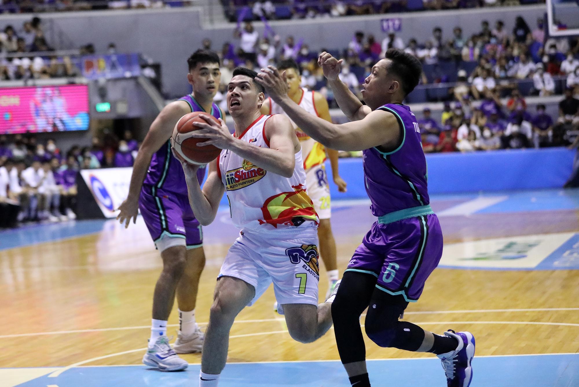 Converge trades for Mike Nieto from Rain or Shine in exchange for second round draft picks