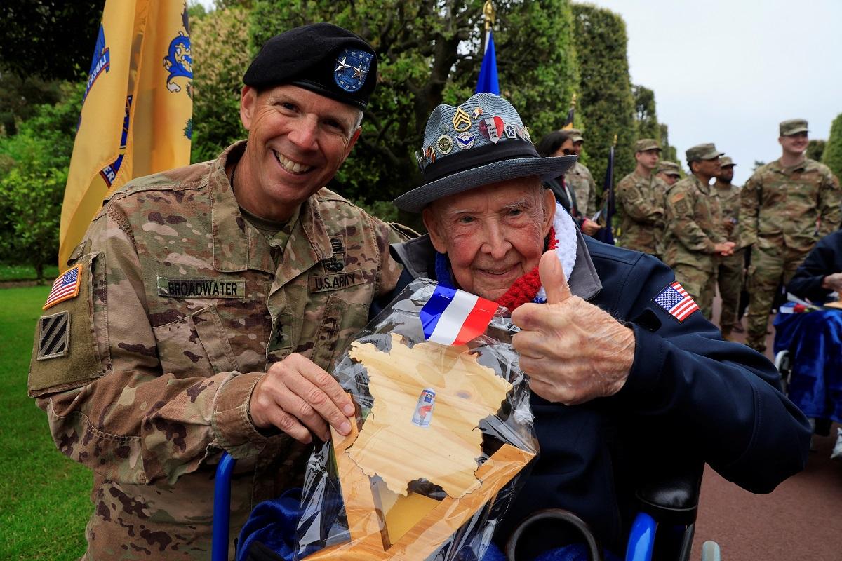 Veterans celebrate 79th DDay anniversary in Normandy Photos GMA