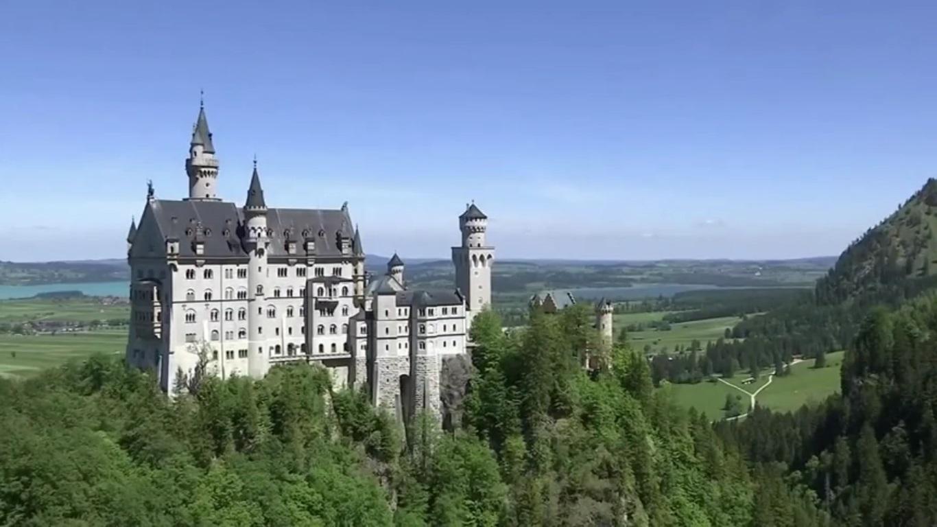 Tourist dead after attack near Germany’s Neuschwanstein Castle —report