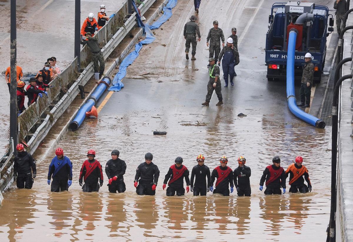 South Korea flood death toll rises to 40, Yoon blames botched responses thumbnail
