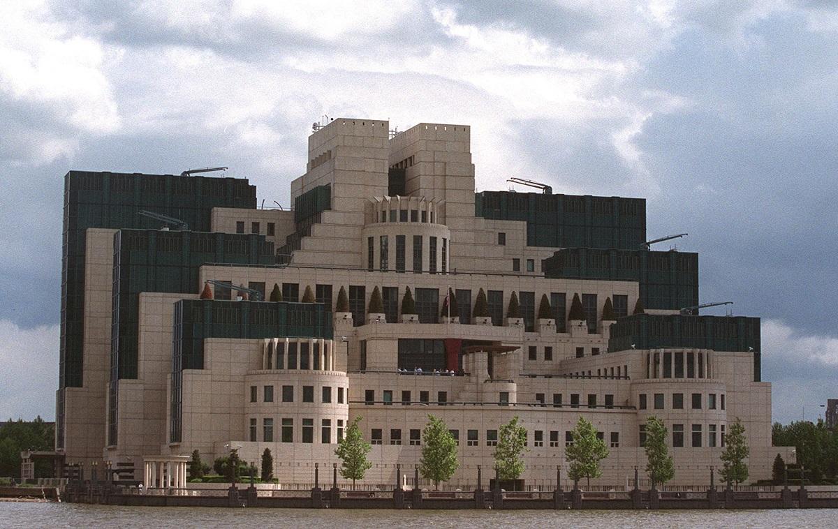 UK’s MI6 spymaster tells Russians: Join us as agents to end war
