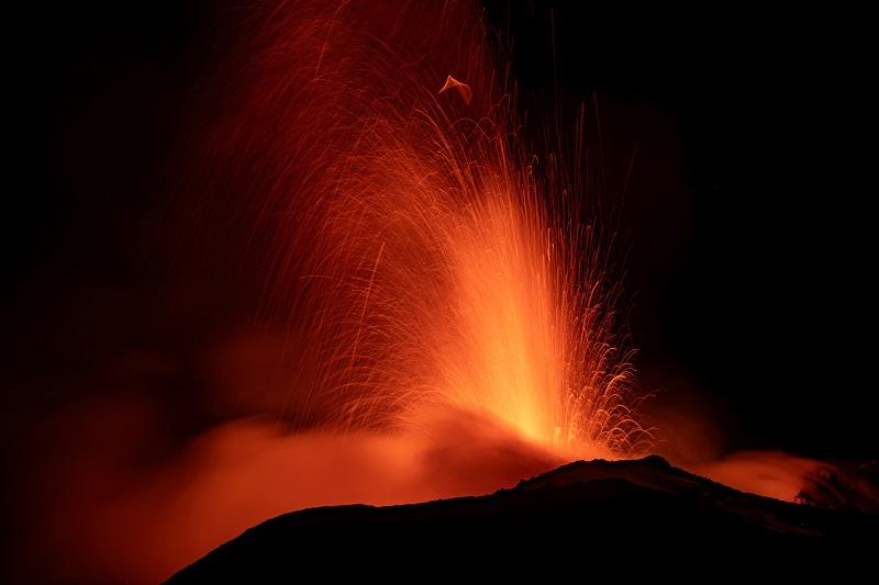 Mount Etna eruption closes Sicily’s troubled Catania airport