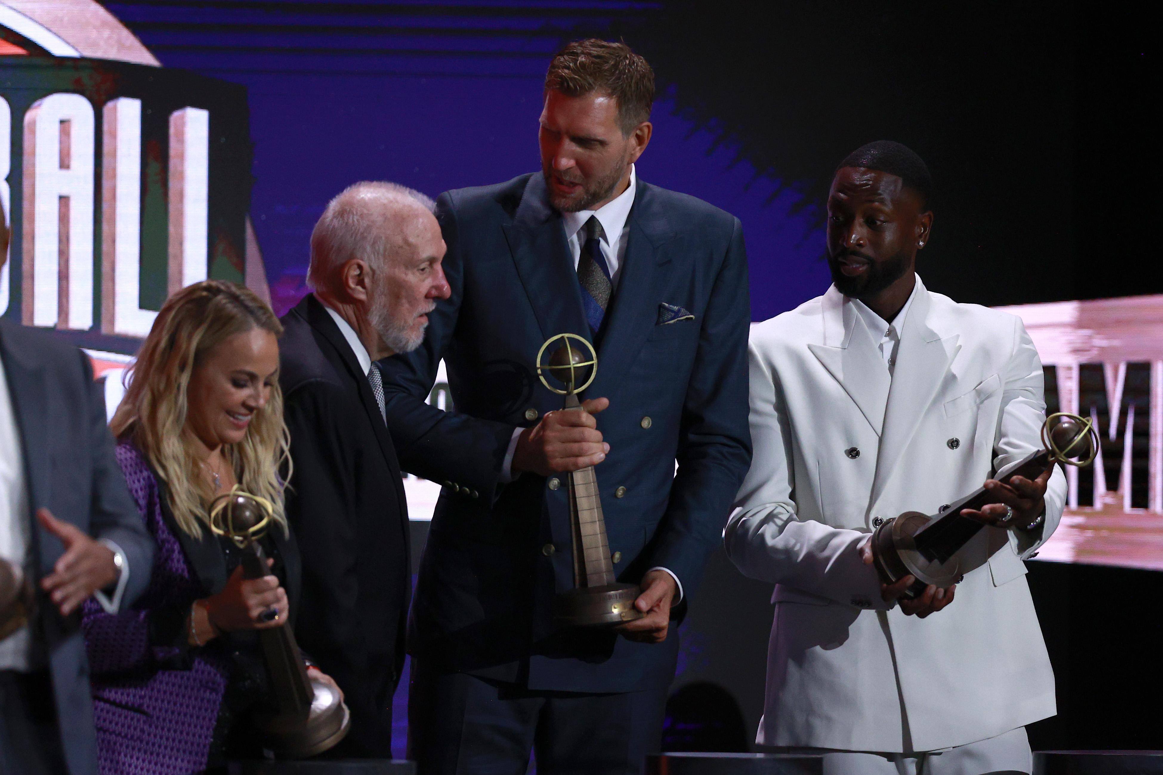NBA's Popovich, Parker, Wade, Gasol, Nowitzki join Hall of Fame thumbnail
