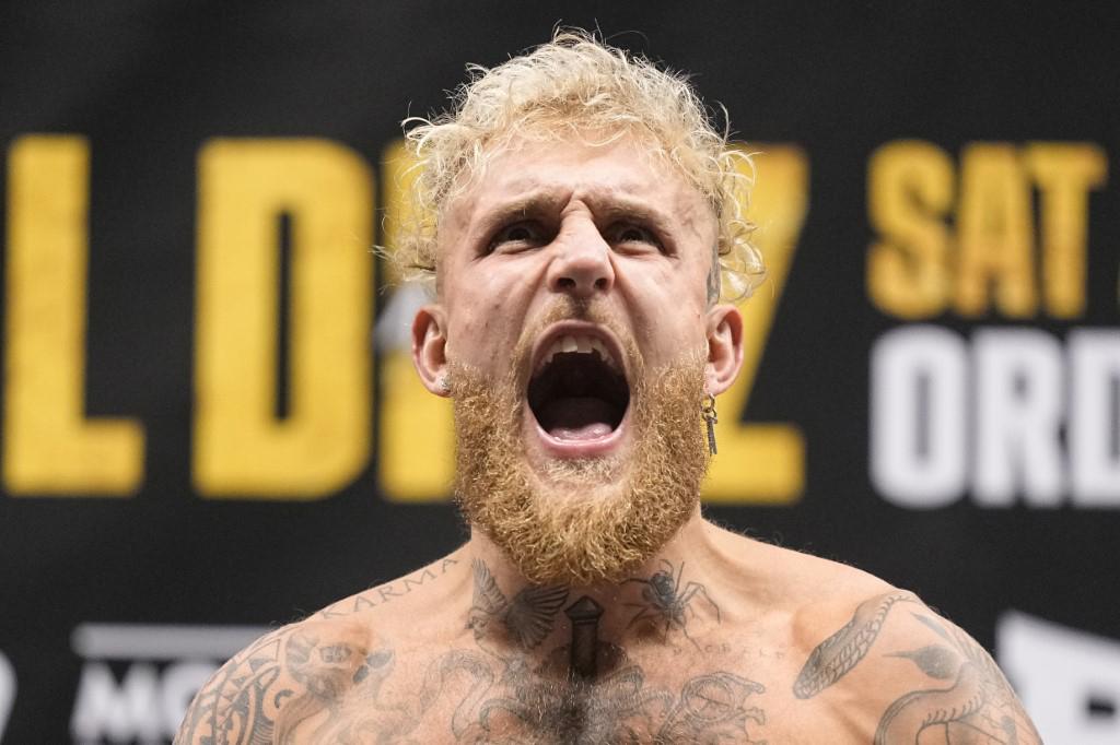 Jake Paul survives late surge from Nate Diaz, wins fight by decision thumbnail