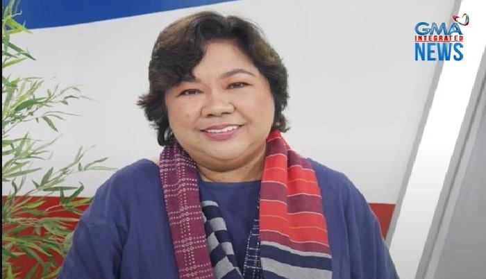 Marcos confers posthumous award to Toots Ople