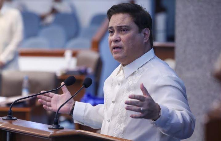 Zubiri: Marcos must crack whip on his Cabinet, replace non-performing officials thumbnail