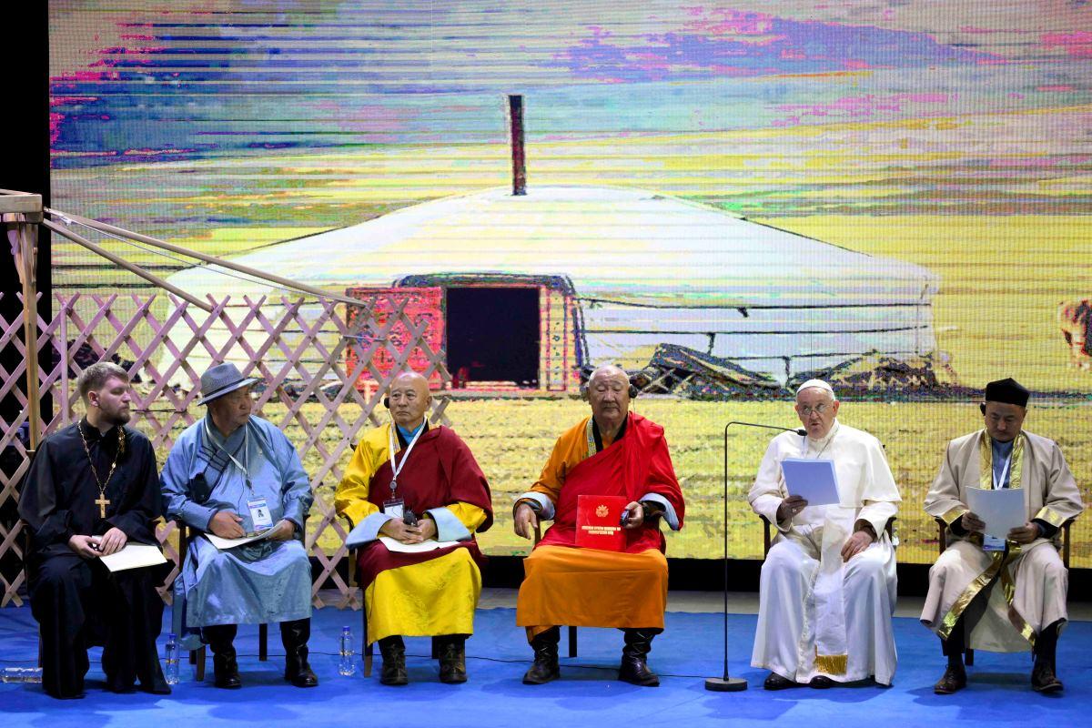 Ecumenical bishops mourn passing of Pope Francis: ‘A shepherd of compassion, humility, unwavering faith’