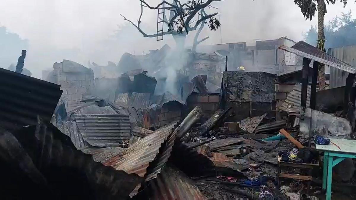 Fire hits residential area in Barangay Marcelo Green, Parañaque