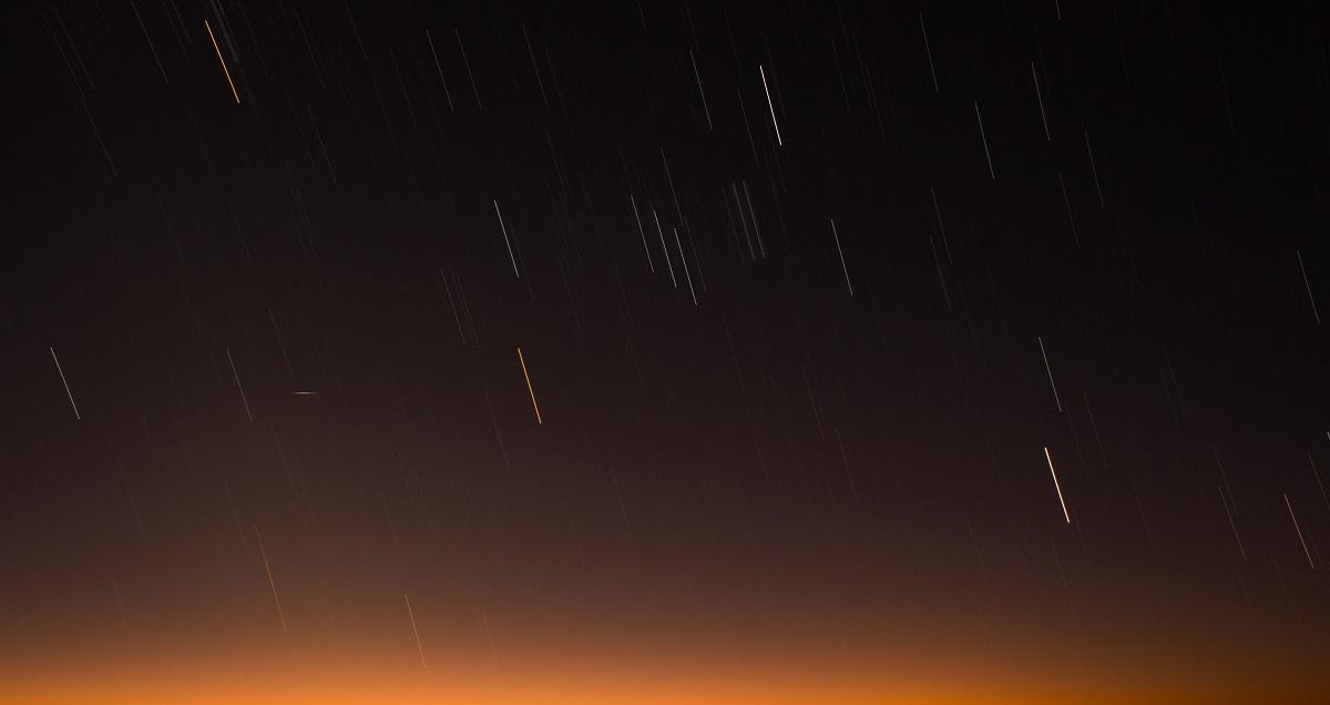 Why do meteors shine in different colors? Kuya Kim answers GMA News