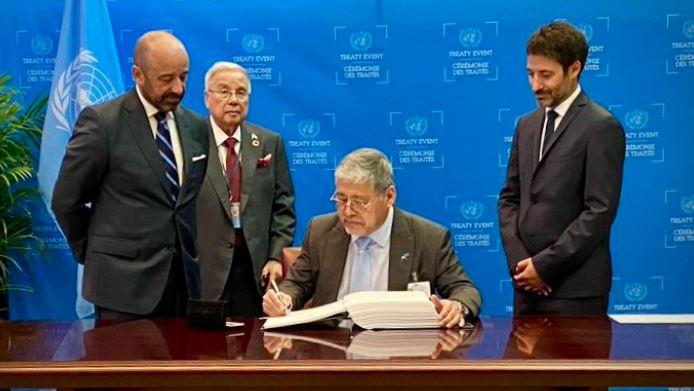 Foreign Affairs Secretary Enrique Manalo