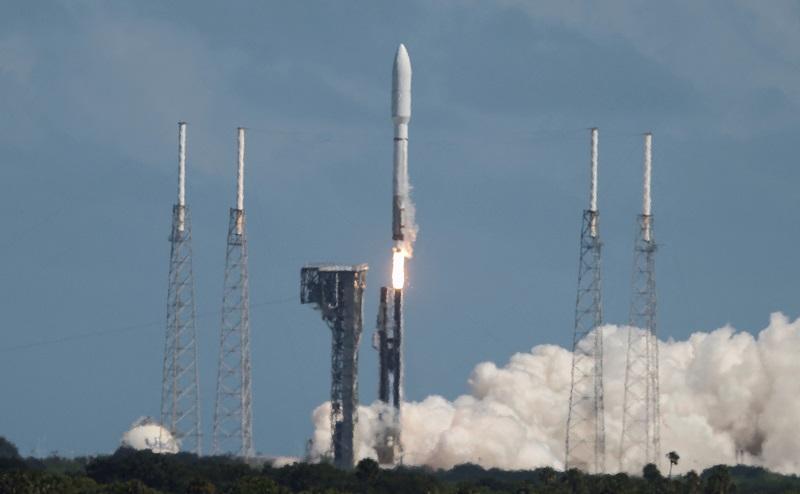 Amazon launches first test satellites for Kuiper internet network