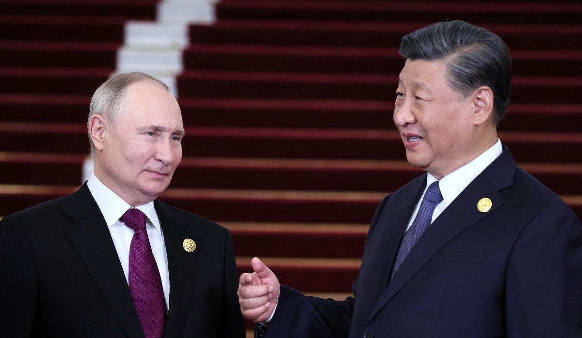 Putin visits 'dear friend' Xi in show of no-limits partnership | GMA ...