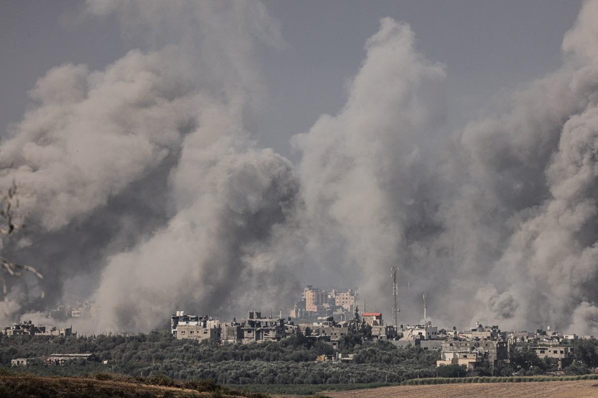 Gaza Air Strikes Claim More Lives; Israeli Soldiers Skirmish With Hamas ...