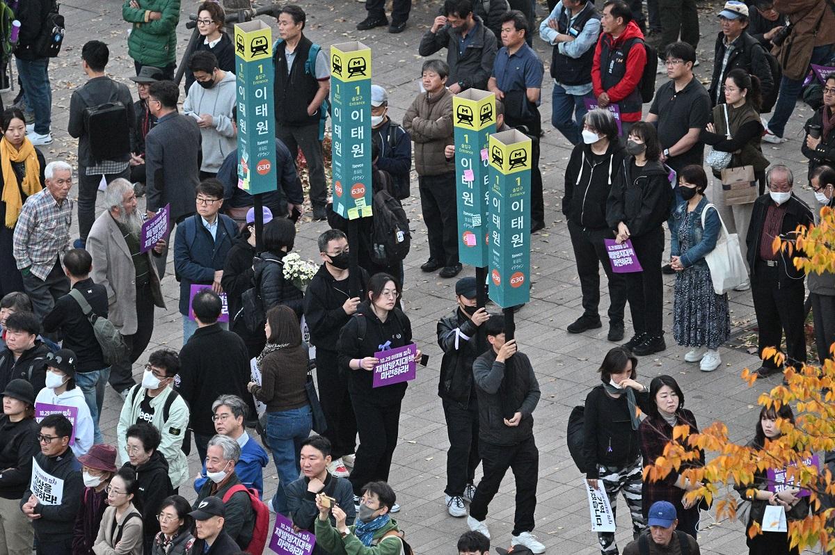 Halloween 2022 crowd crush in Itaewon in Seoul