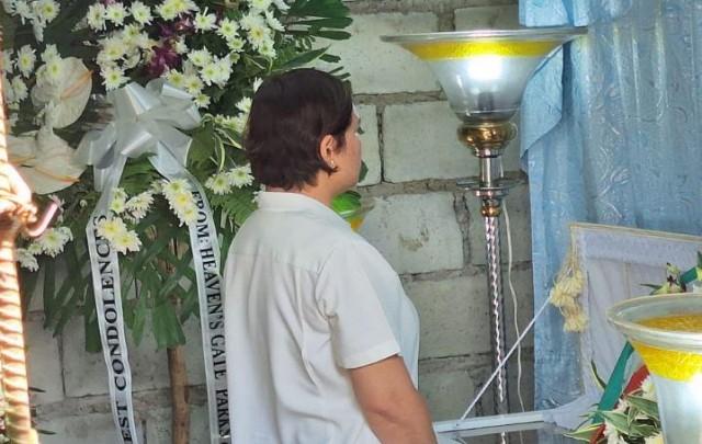 Vice President and Education Secretary Sara Duterte visits the wake of the Antipolo student slapped by his teacher. Photo courtesy of Rizal Provincial Police Office