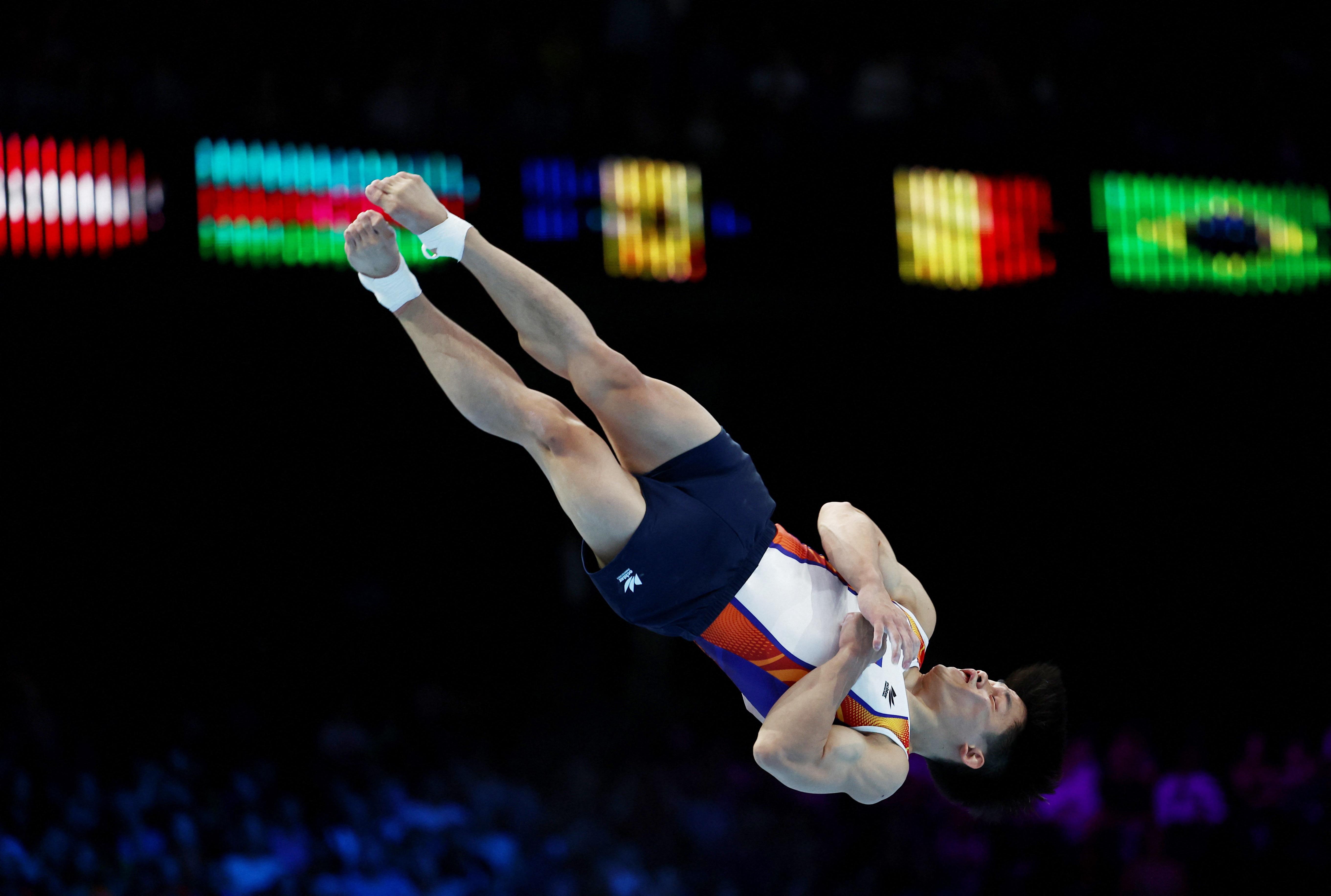 Carlos Yulo finishes fourth in Worlds floor exercise final thumbnail