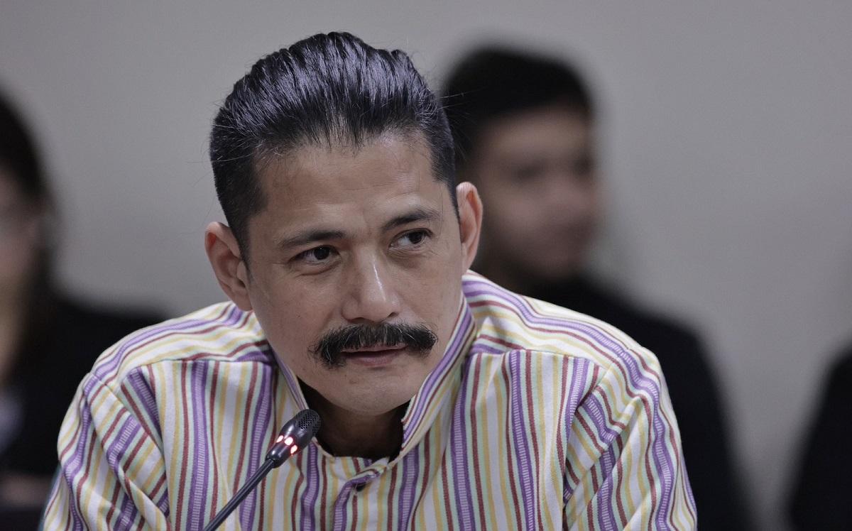 Robin Padilla apologizes to Senate officials over Mariel’s drip session