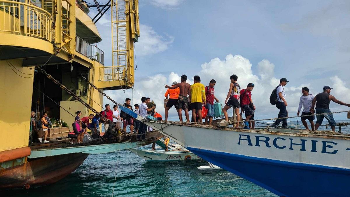 239 Safe After RoRo Ship Runs Aground Off Cebu —PCG | GMA News Online