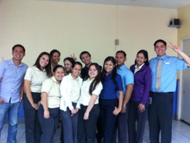 Alex Requieron (leftmost) with his team and colleagues during the Zamboanga siege.