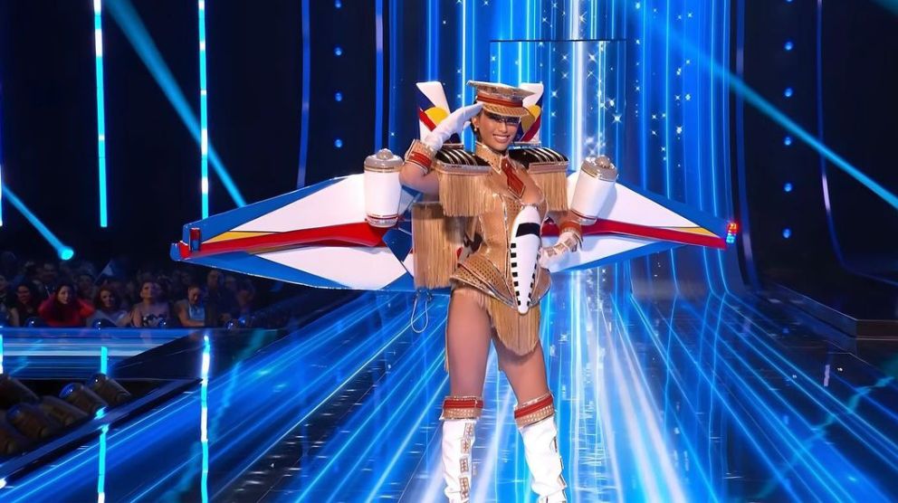 Michelle Dee wins Best National Costume at Miss Universe 2023
