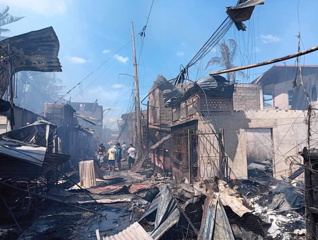 Fire Hits Davao Residential District, More Than 200 Houses Affected