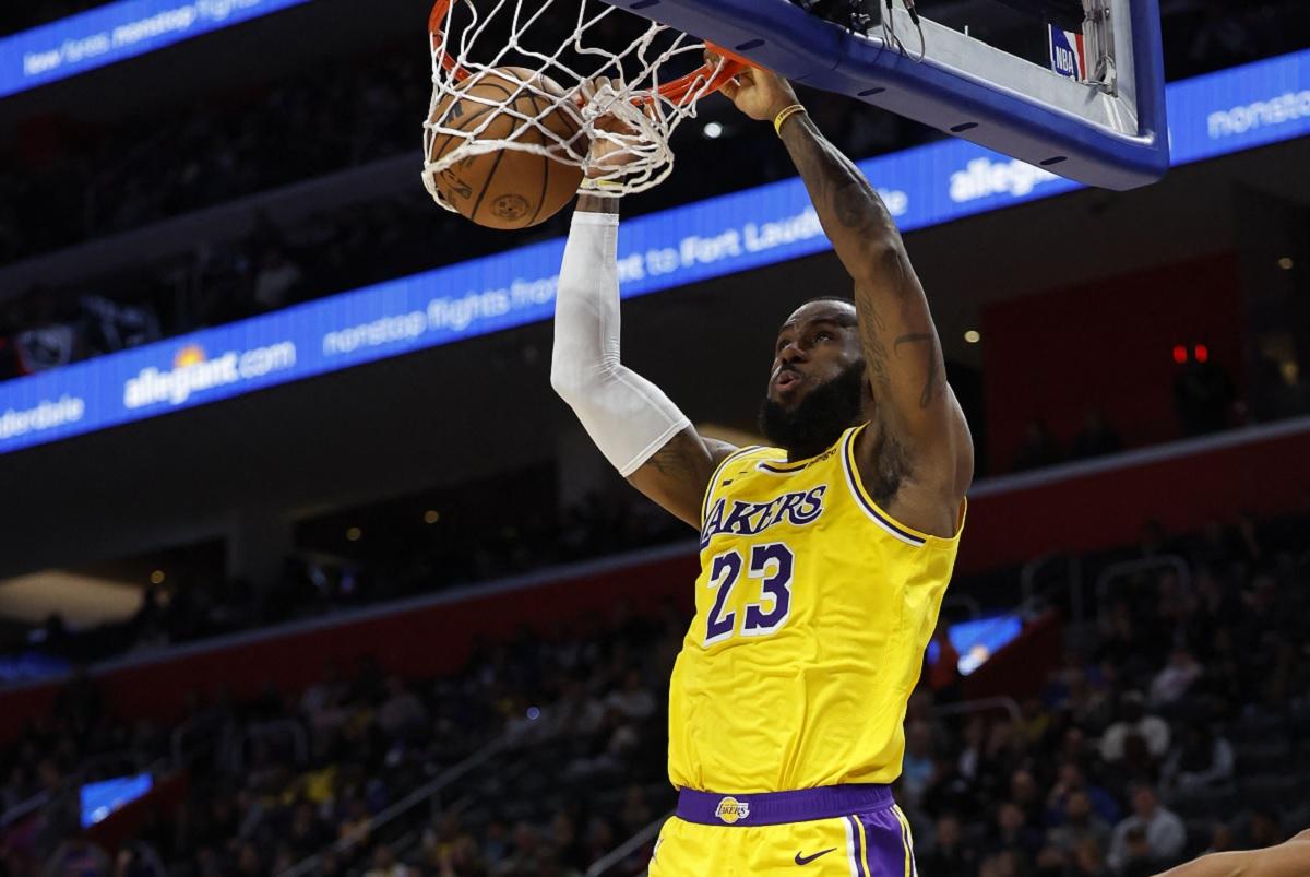 NBA: LeBron James becomes first player to score 40,000 points