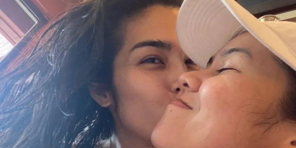 Samantha Lo says pageant organizer asked her to get rid of the crow's feet around her eyes