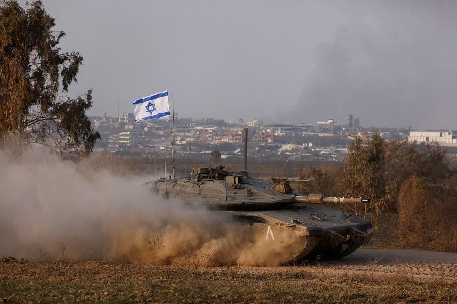 Israel, Hamas dampen hopes for speedy Gaza truce deal