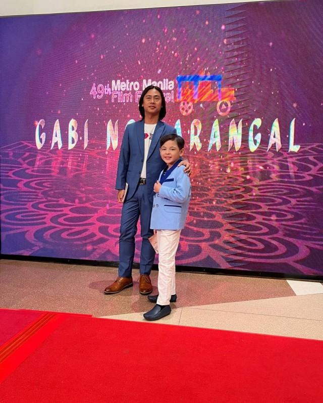 Firefly director Zig Dulay and 2023 MMFF Best Child Performer Euwenn Mikaell