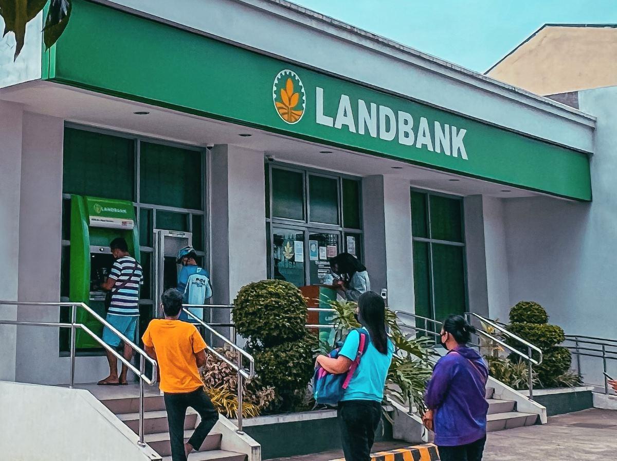 DMW, Landbank to expedite delivery of claims for displaced Saudi OFWs
