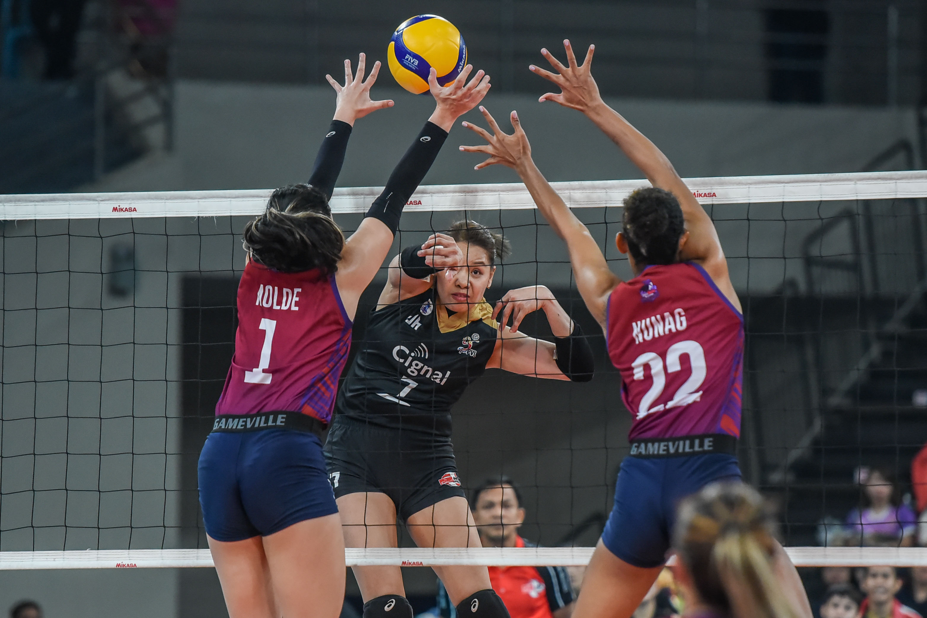 Ces Molina Cignal HD vs Choco Mucho