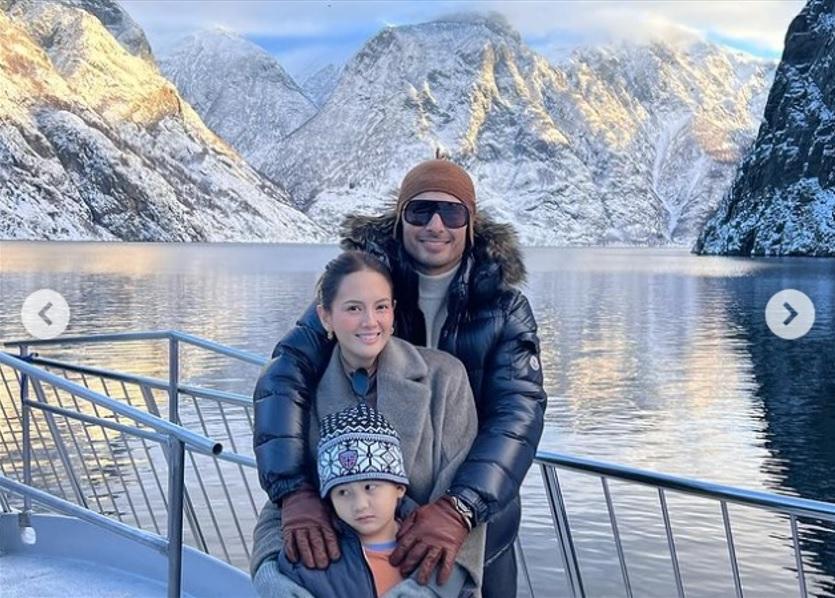 Ellen Adarna, Derek Ramsay, and Elias in Norway