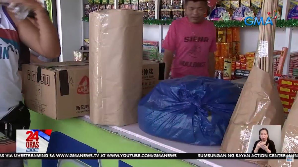 Bocaue fireworks shops see brisk sales ahead of New Year's Eve thumbnail