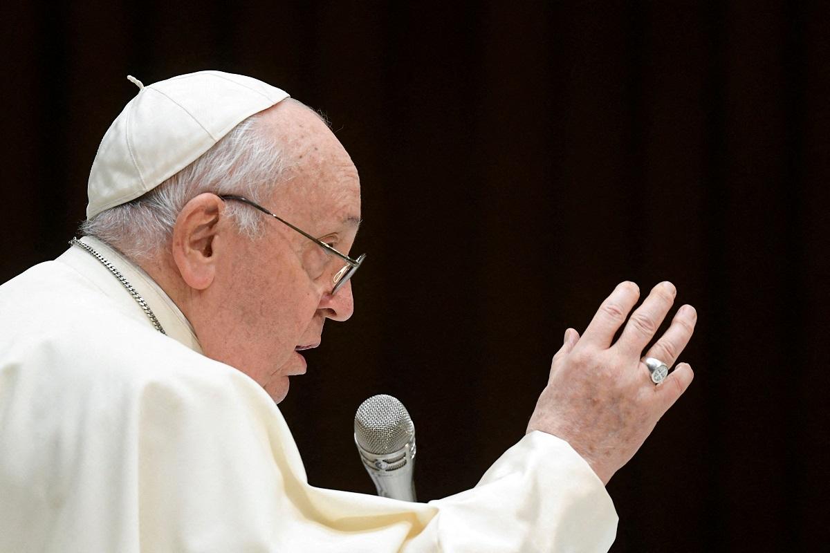 'Indiscriminately striking' civilians is war crime, pope says in major speech