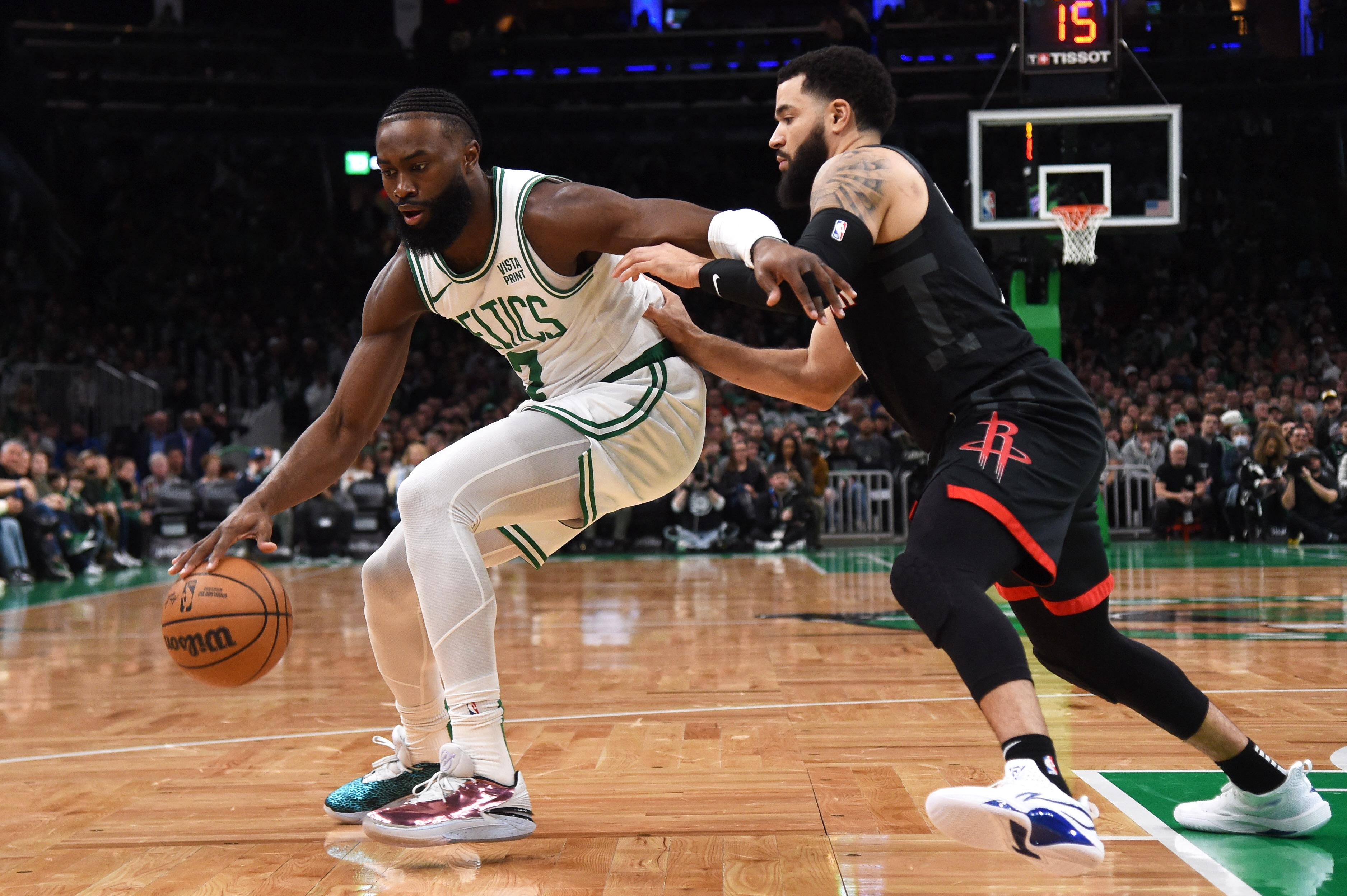 NBA Celtics use 3point barrage to beat Rockets, improve to 190 at