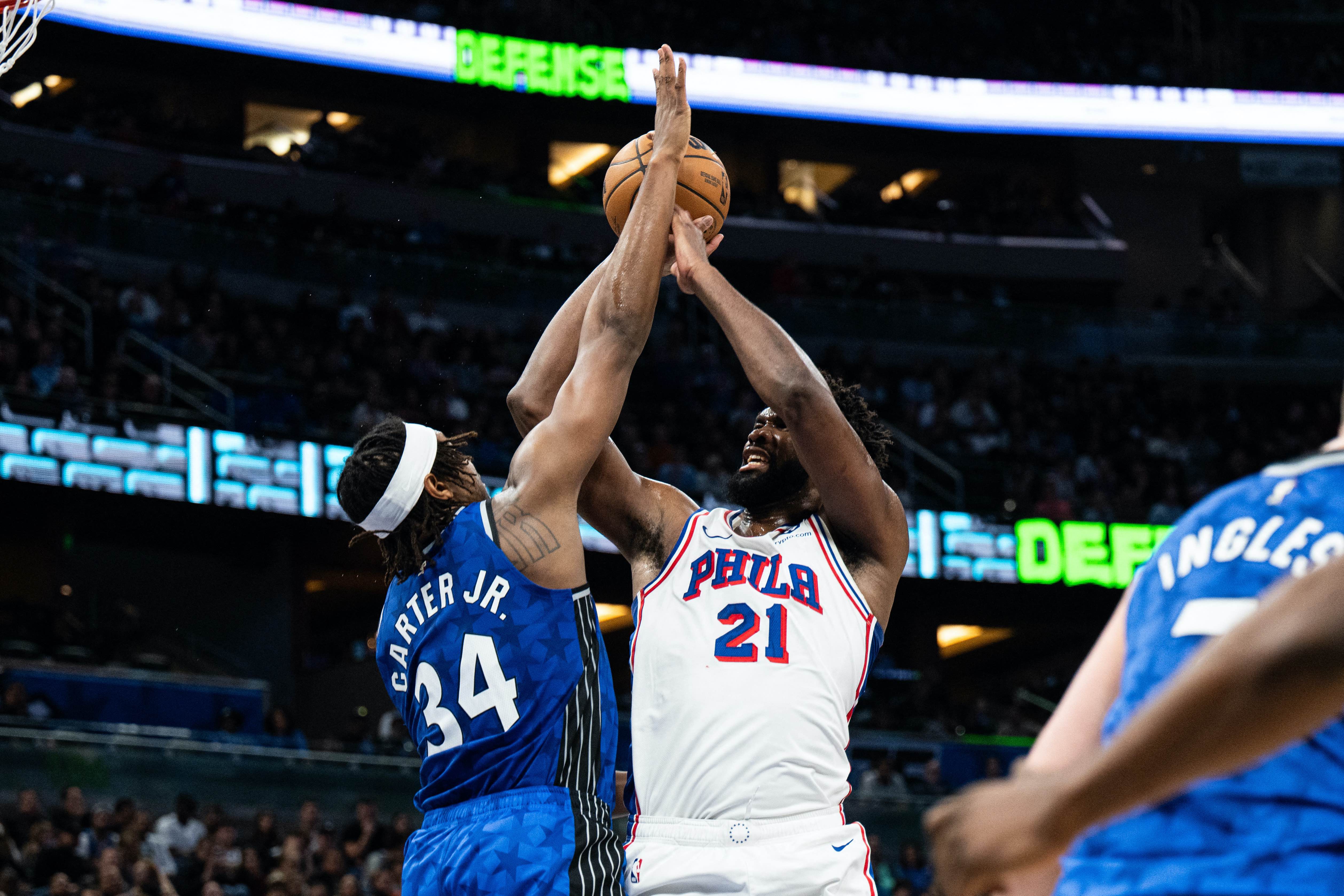 Joel Embiid Philadelphia 76ers vs Magic