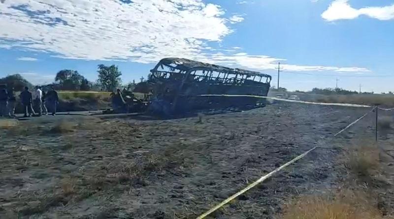 At least 19 dead in Mexico highway crash involving passenger bus – local media