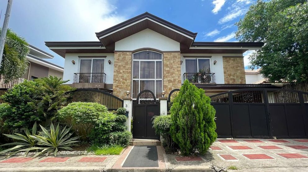 Daniel Padilla's family home in Quezon City is up for sale for P50 million