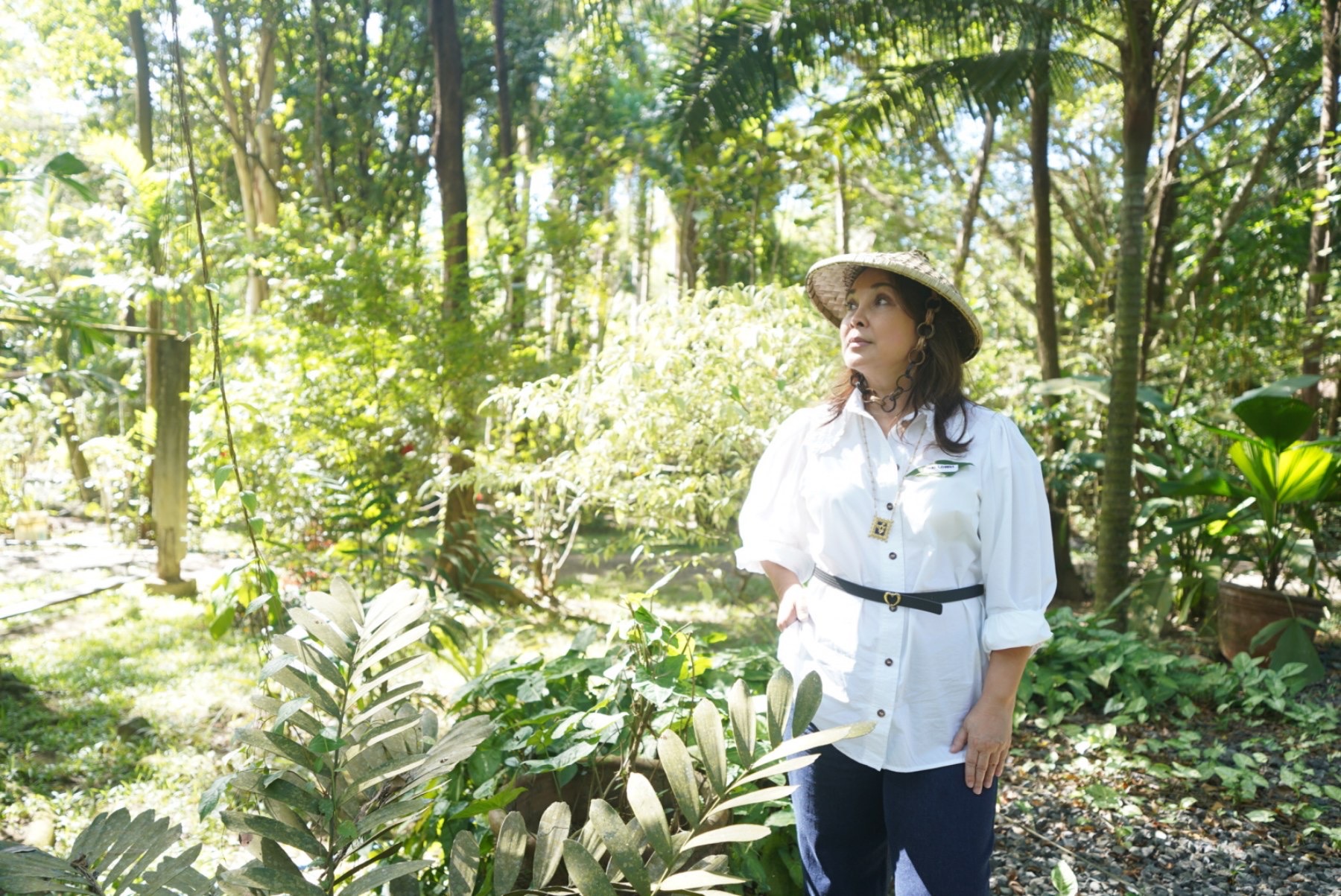 Antipolo's Carolina Bamboo Garden enchants Sen. Loren Legarda