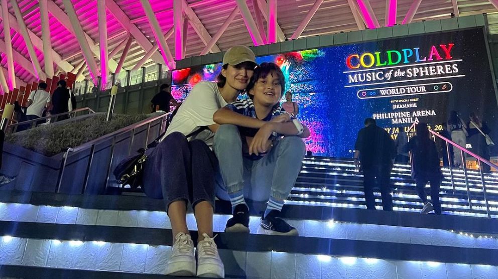 Sarah Lahbati enjoyed Coldplay’s magical concert with son Zion