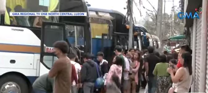 Tourists Start Heading Home After Holiday Break GMA News Online   Bus Terminal 2024 01 01 21 05 07.JPG