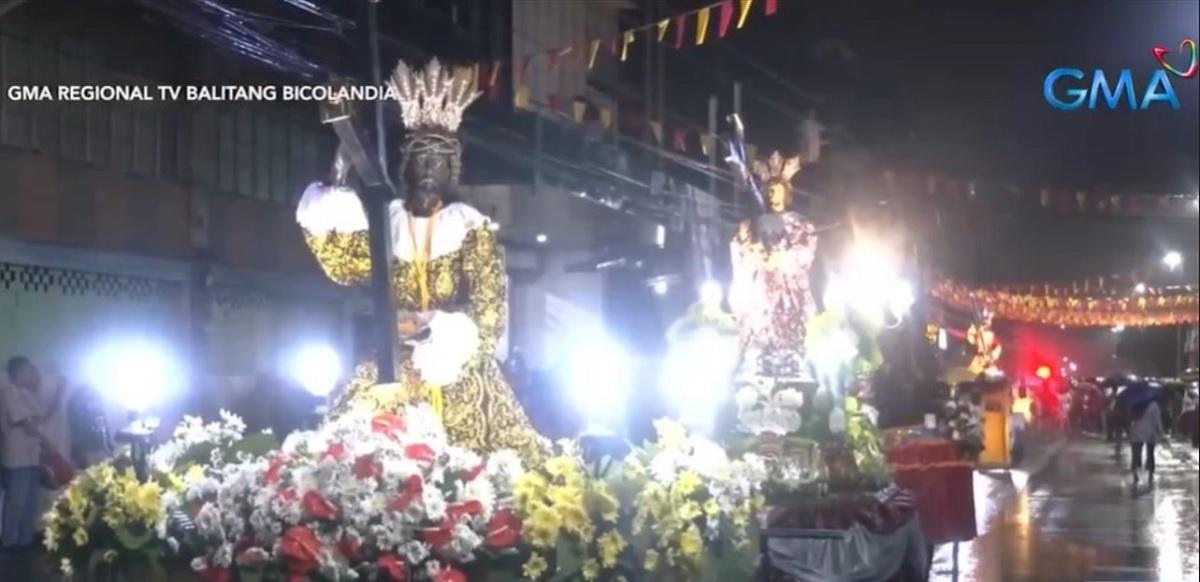 Traslacion, Black Nazarene replica procession pushes through in Naga ...