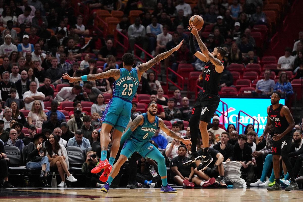 NBA: Tyler Herro powers Heat's blowout over Hornets