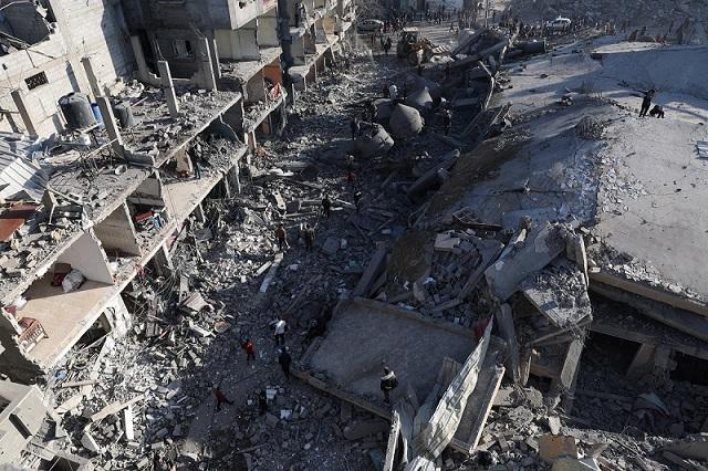 Israel hits Gaza"s Rafah, where Palestinians have fled to thumbnail