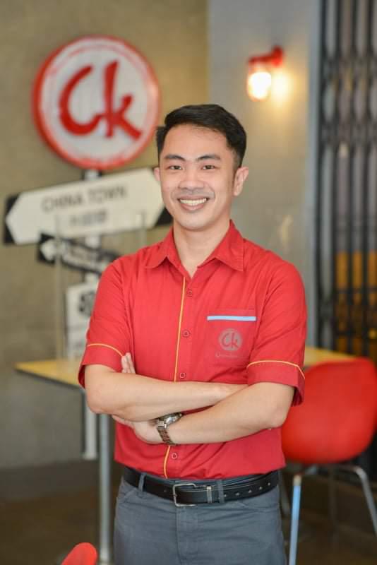 Chowking SM Mall Of Asia Store Manager Jonathan Abelda