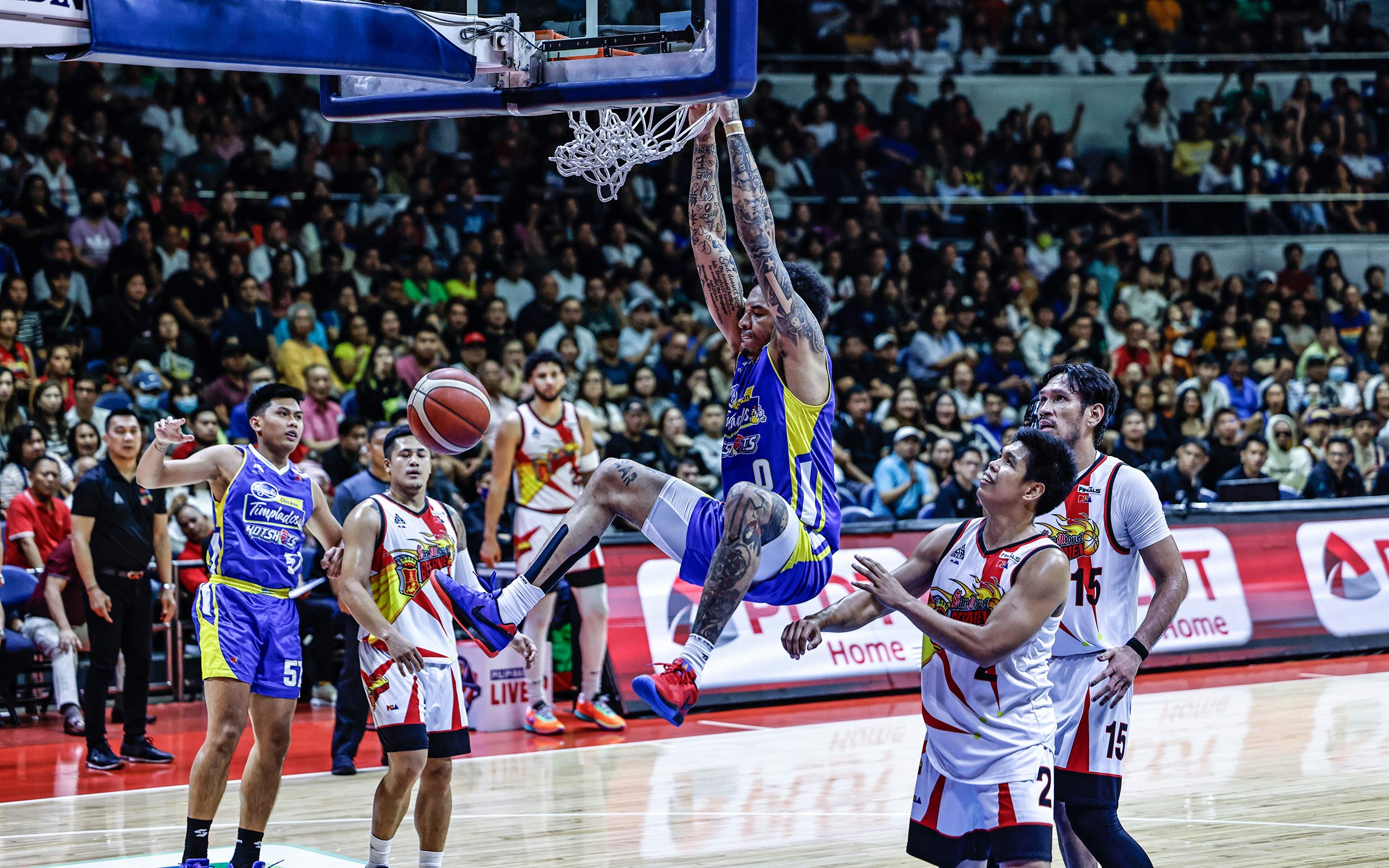 Magnolia downs San Miguel, ties PBA Finals at 2-2