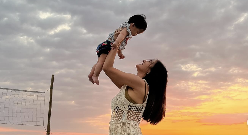 Kris Bernal is embracing motherhood with so much grace.